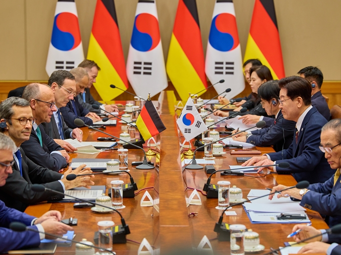 Korea dan Jerman Perluas Kerja Sama Industri Berteknologi Tinggi dan Keamanan